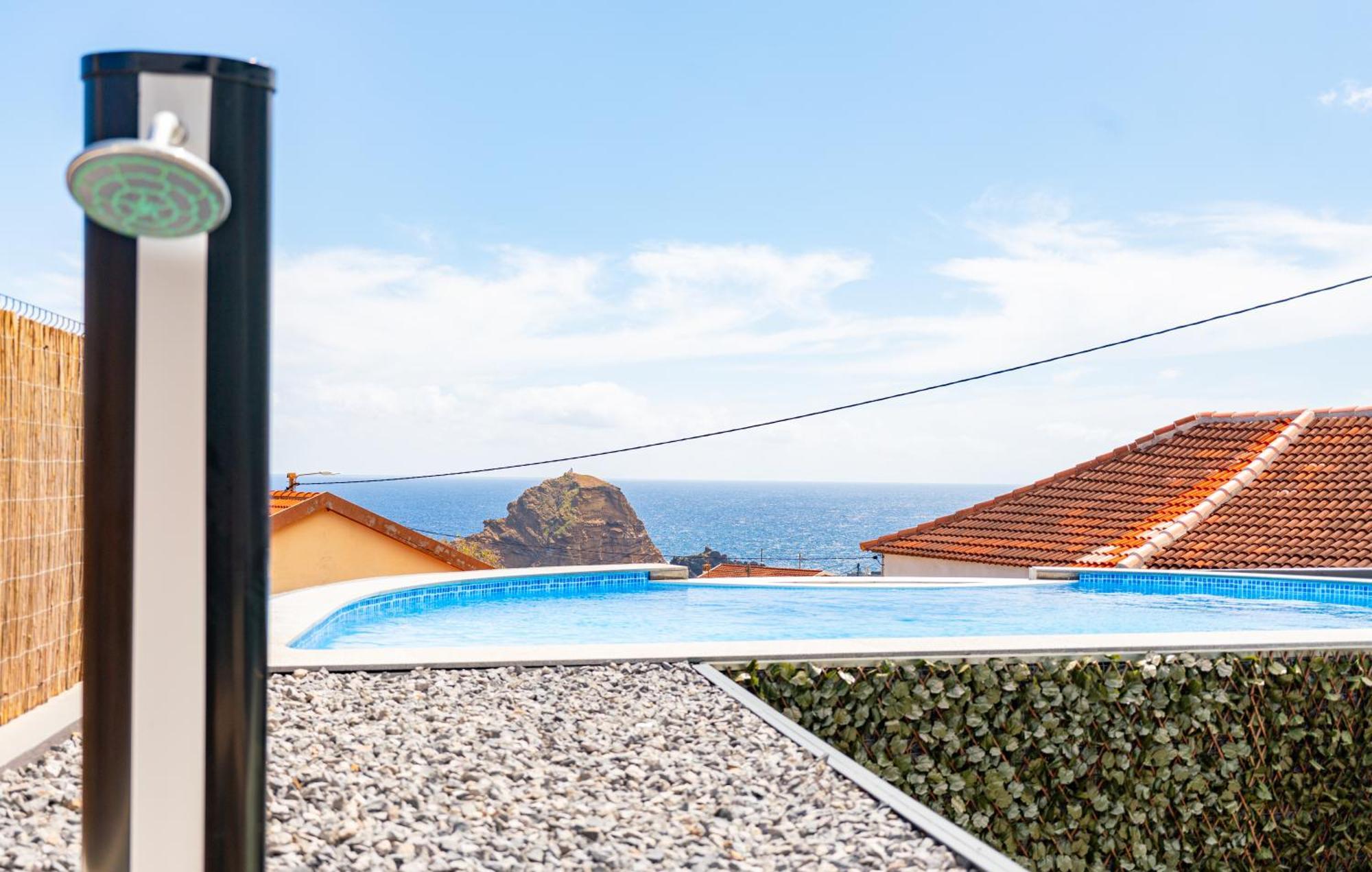 Lighthouse View- Pool Villa Porto Moniz Eksteriør billede