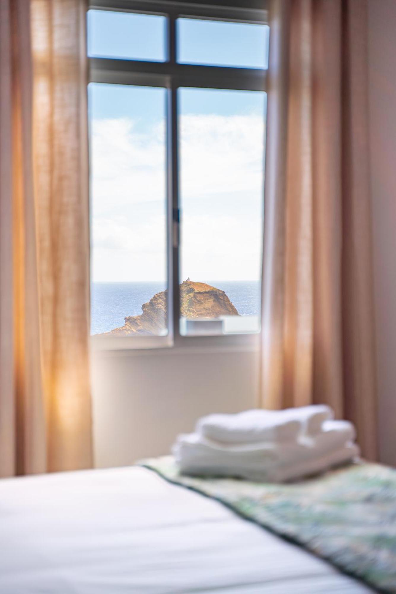 Lighthouse View- Pool Villa Porto Moniz Eksteriør billede